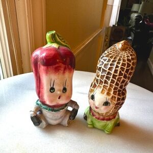 Anthropomorphic Veggie Head Salt & Peppers Vintage Japan 1950’s
